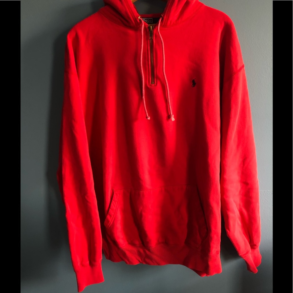 Polo hoodie with small zipper